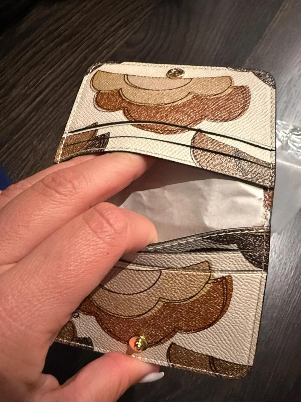 Coach wallet ID face